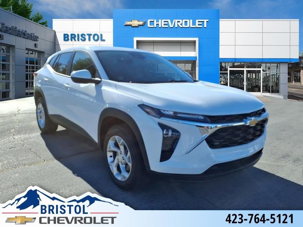 2024 Chevrolet Trax LS's photo