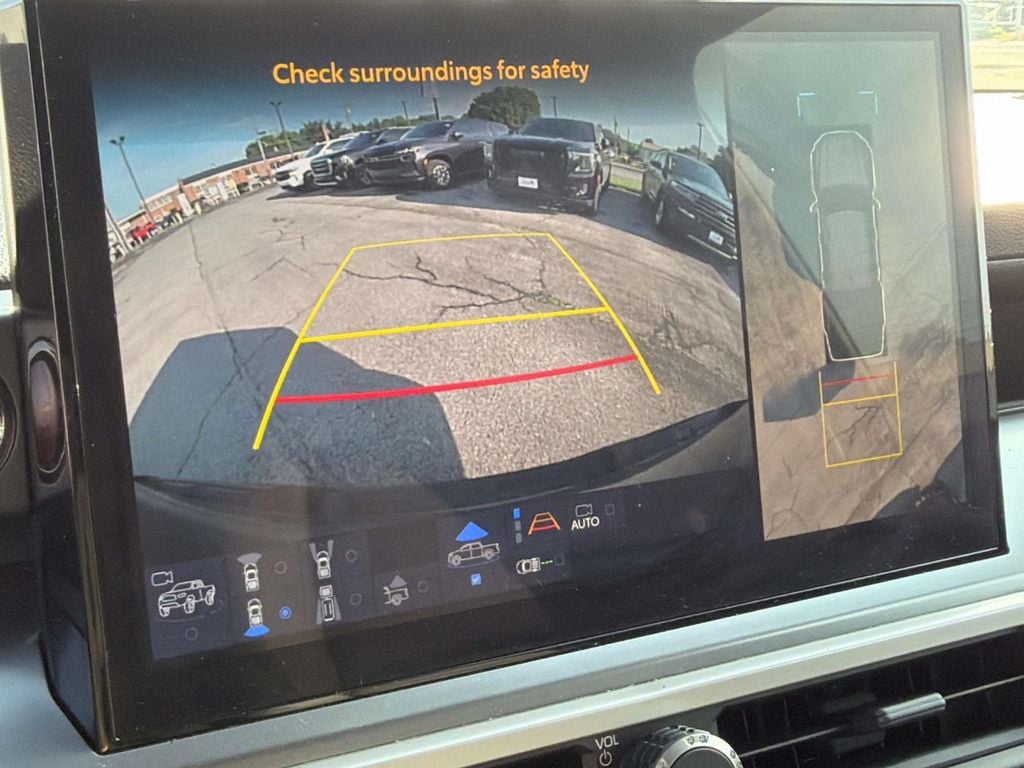 2024 Toyota Tacoma SR5 - Photo 37