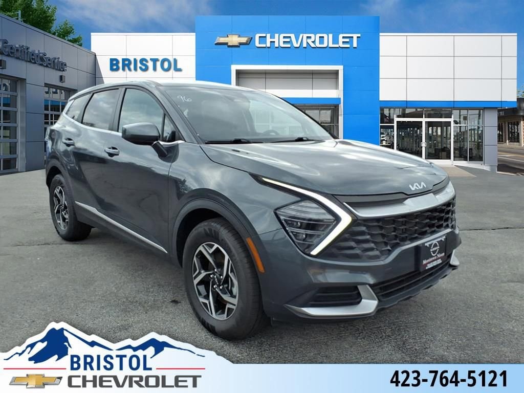 2024 Kia Sportage LX's photo