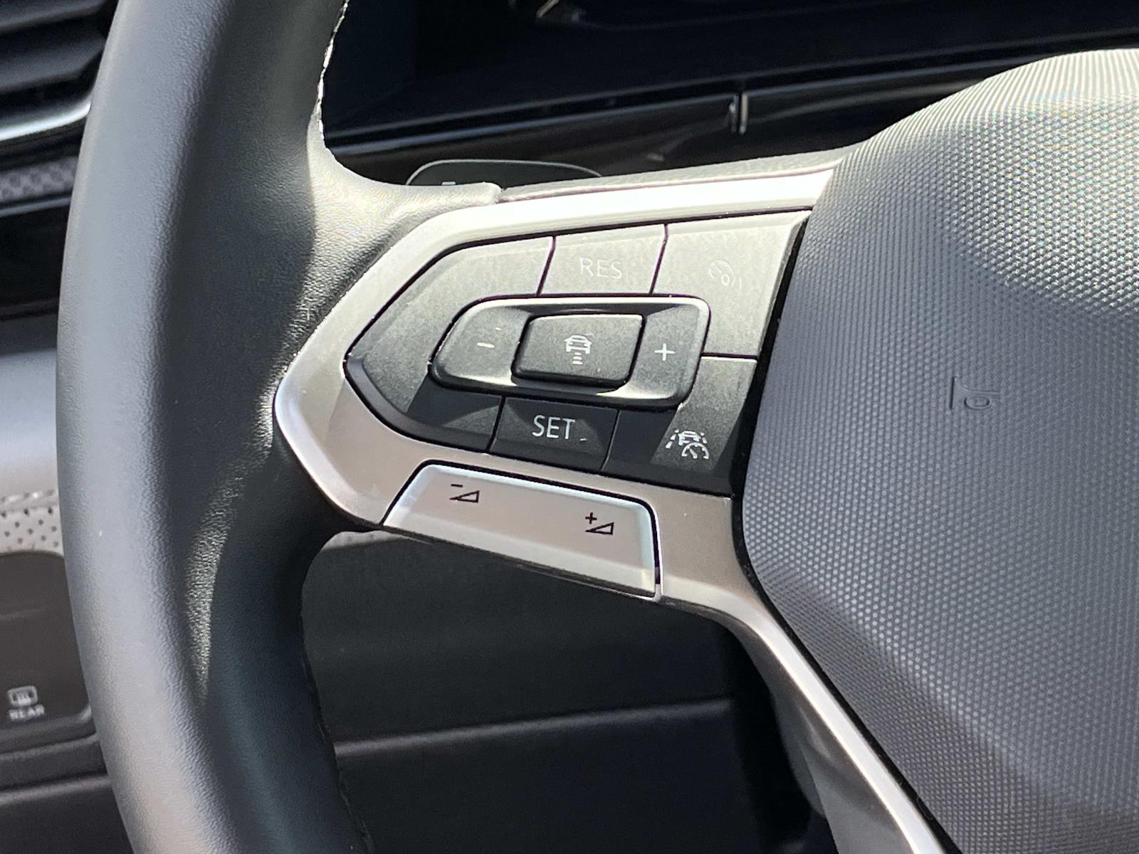 2024 Volkswagen Atlas Atlas Peak Edition - Photo 32