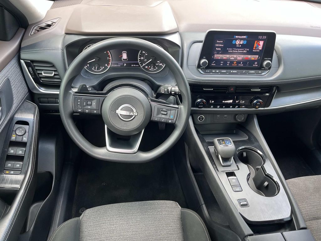 2022 Nissan Rogue SV - Photo 13