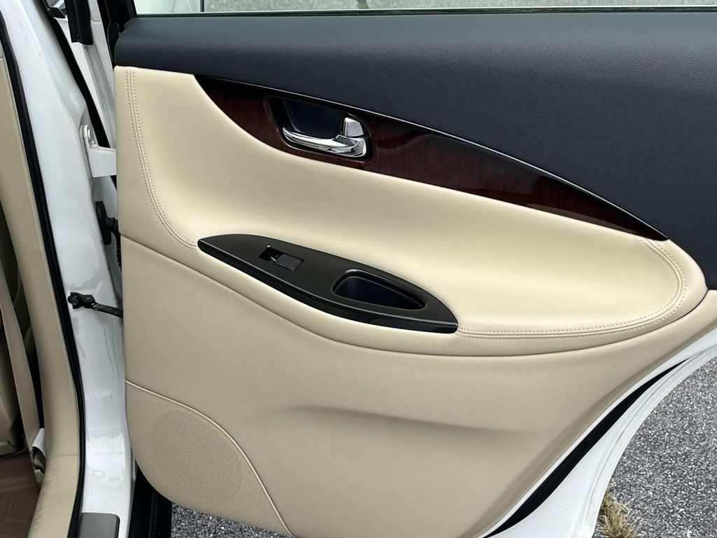 2017 INFINITI QX50 Base - Photo 21