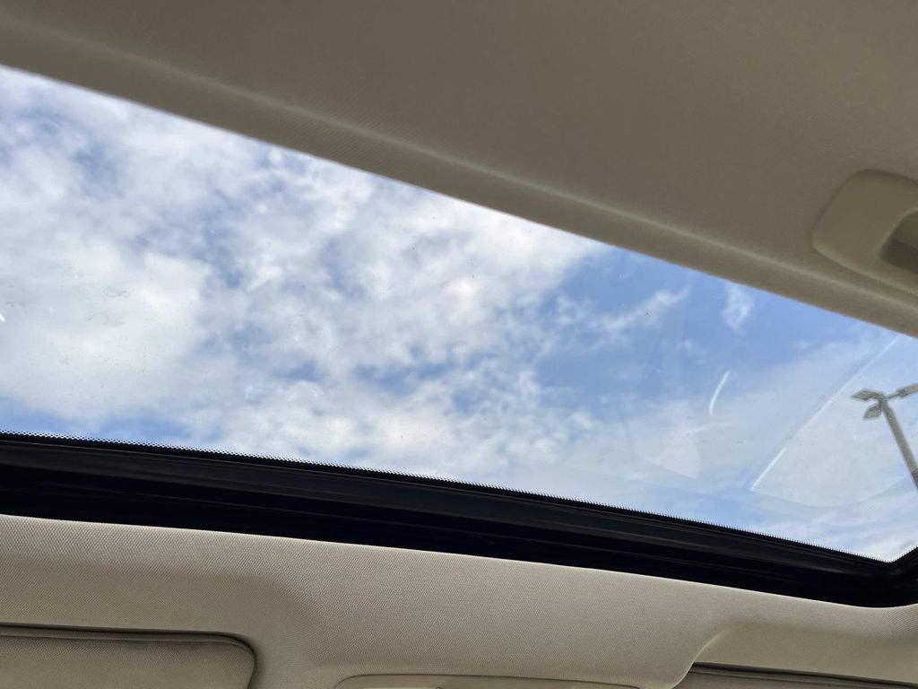 2017 INFINITI QX50 Base - Photo 17