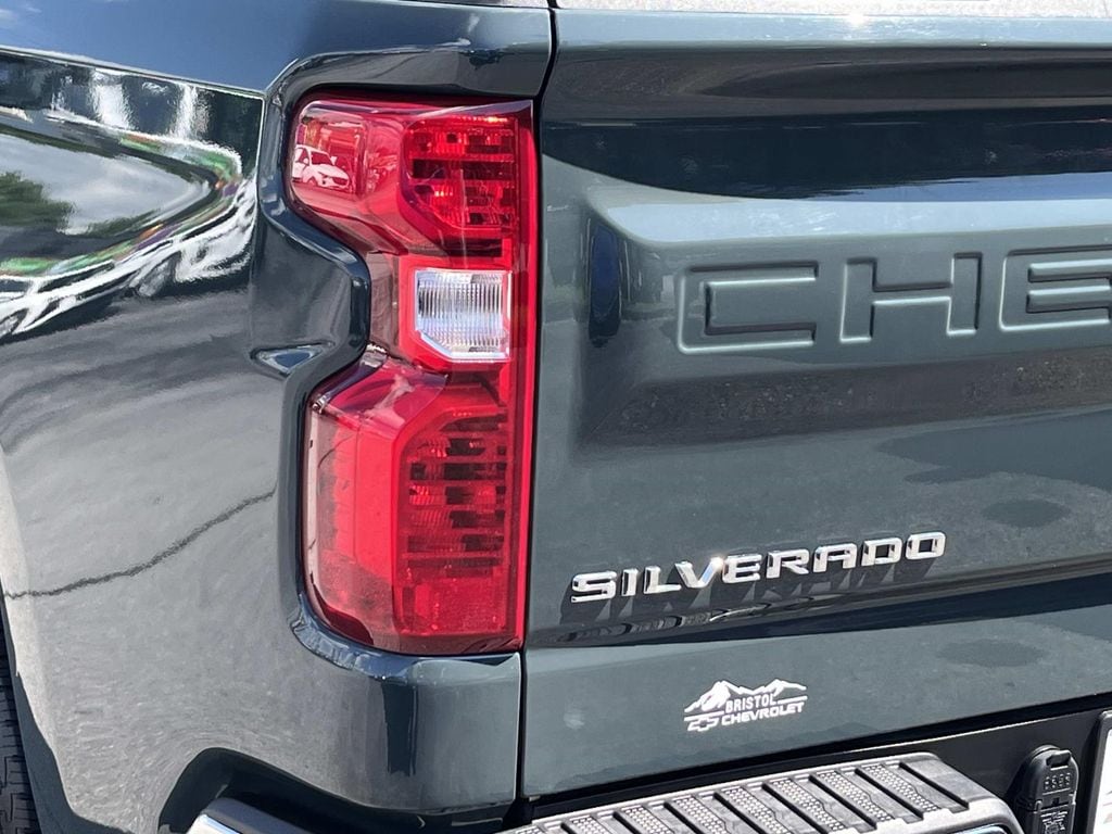 2025 Chevrolet Silverado 1500 LT - Photo 6