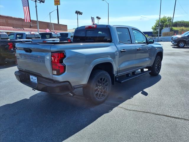 2025 Chevrolet Colorado LT photo 2