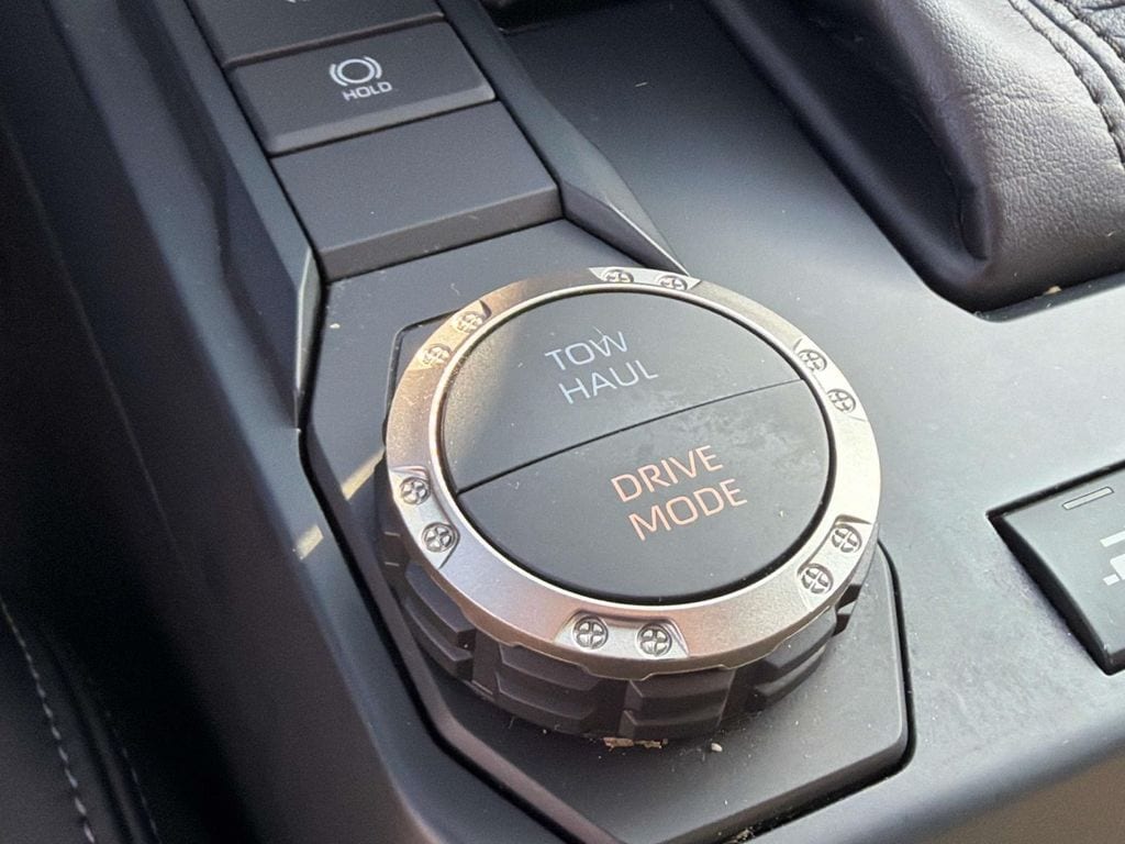 2024 Toyota Tacoma SR5 - Photo 36