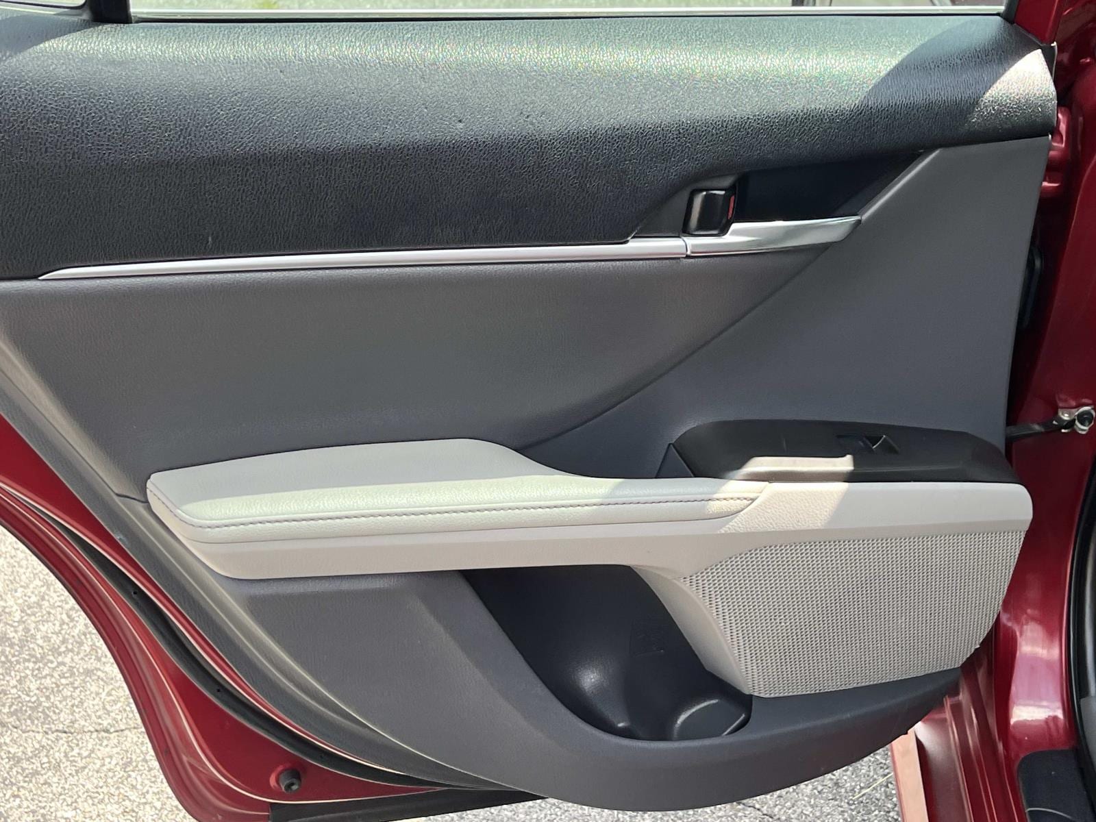 2022 Toyota Camry XLE - Photo 18