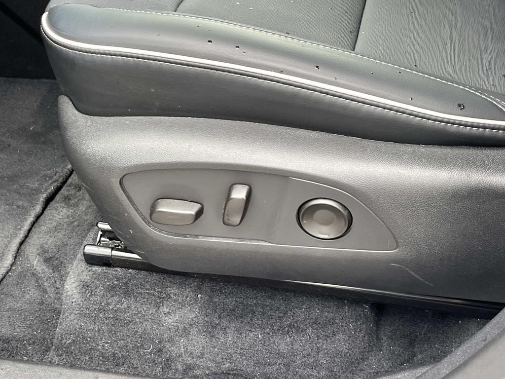 2026 Buick Enclave Preferred - Photo 31
