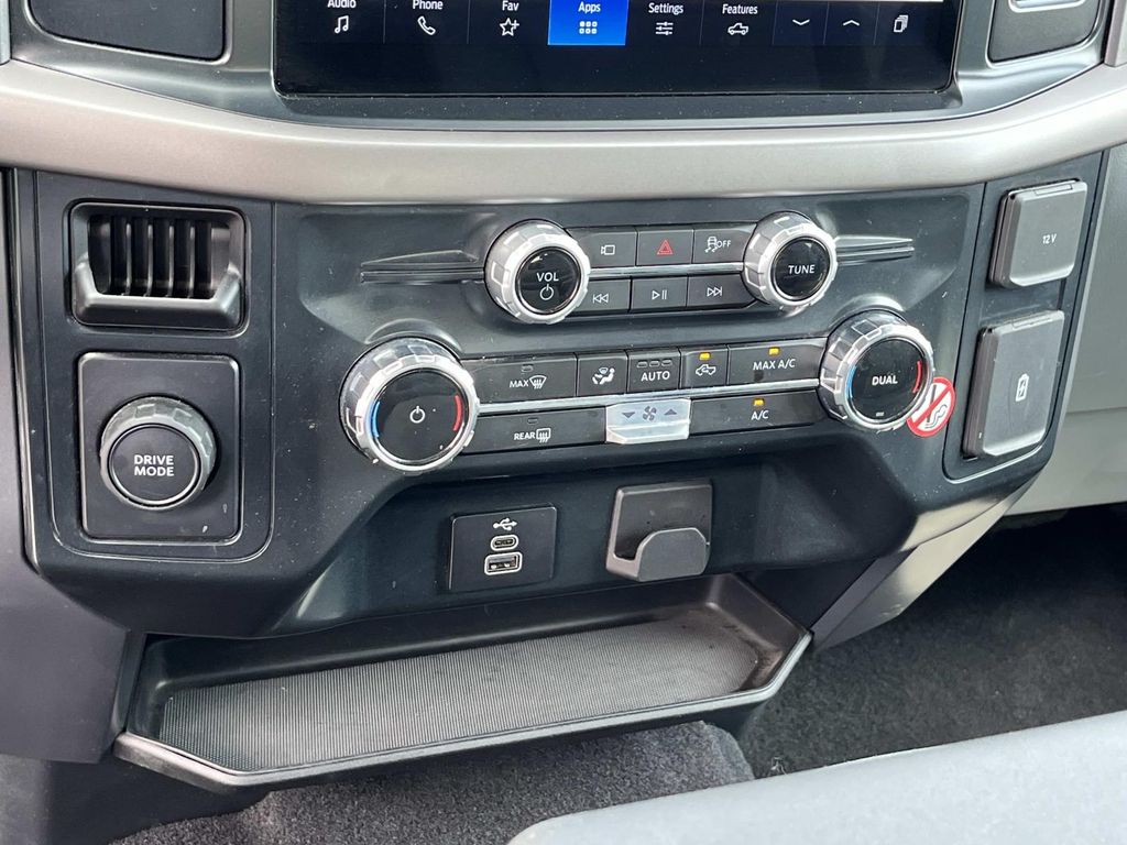 2025 Ford F-150 XLT - Photo 30
