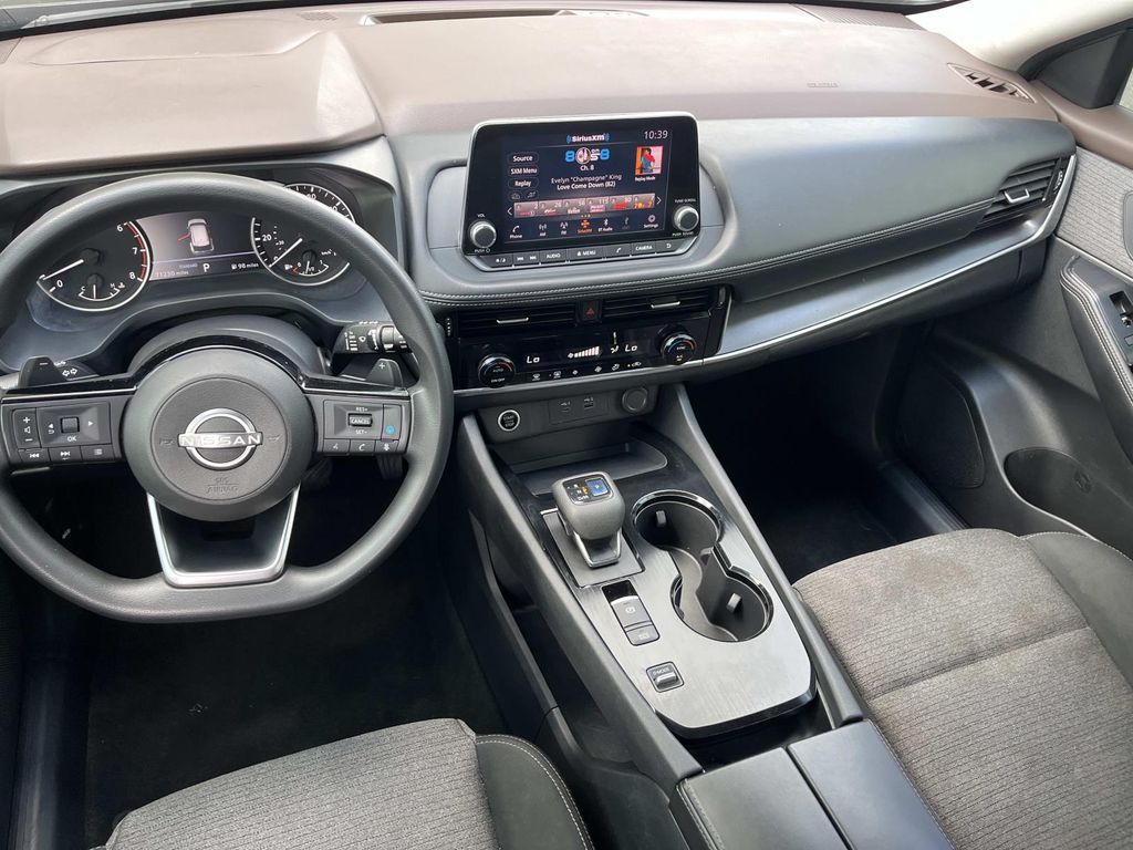 2022 Nissan Rogue SV - Photo 14