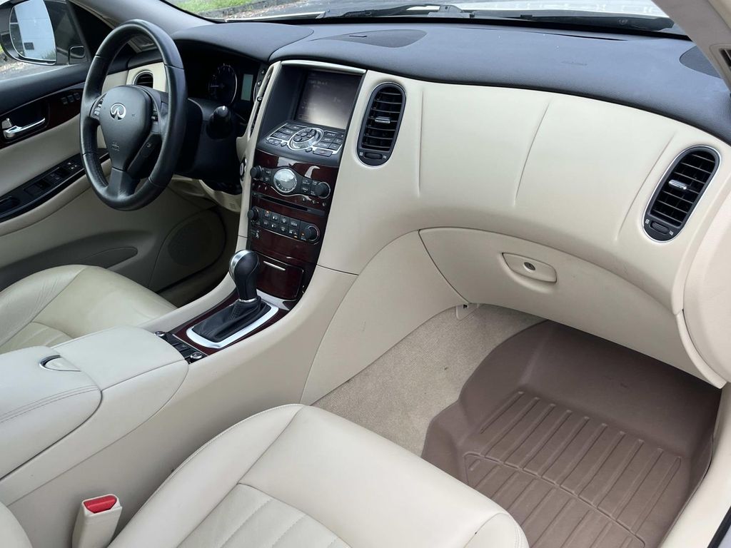 2017 INFINITI QX50 Base - Photo 25