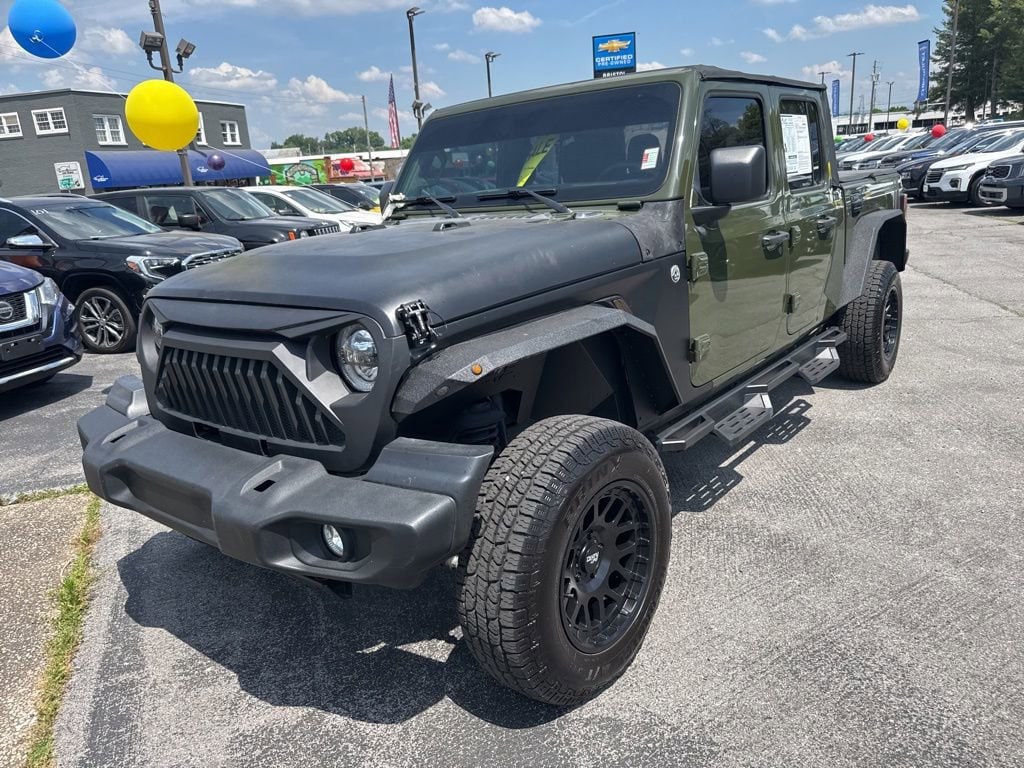 2022 Jeep Gladiator Sport's photo