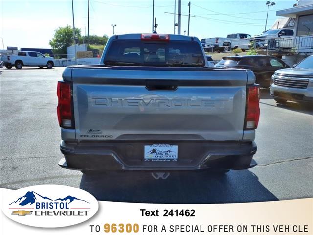 2025 Chevrolet Colorado LT photo 3
