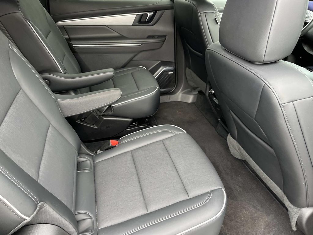 2026 Buick Enclave Preferred - Photo 24