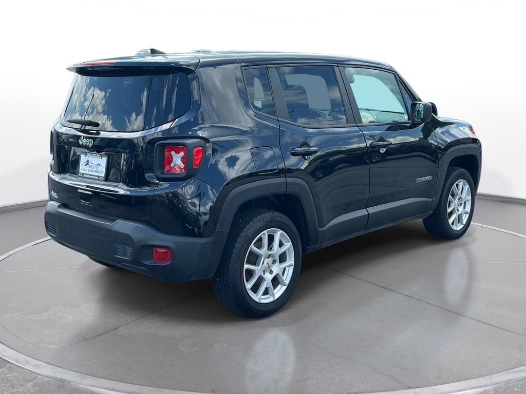 Used 2023 Jeep Renegade Latitude SUV