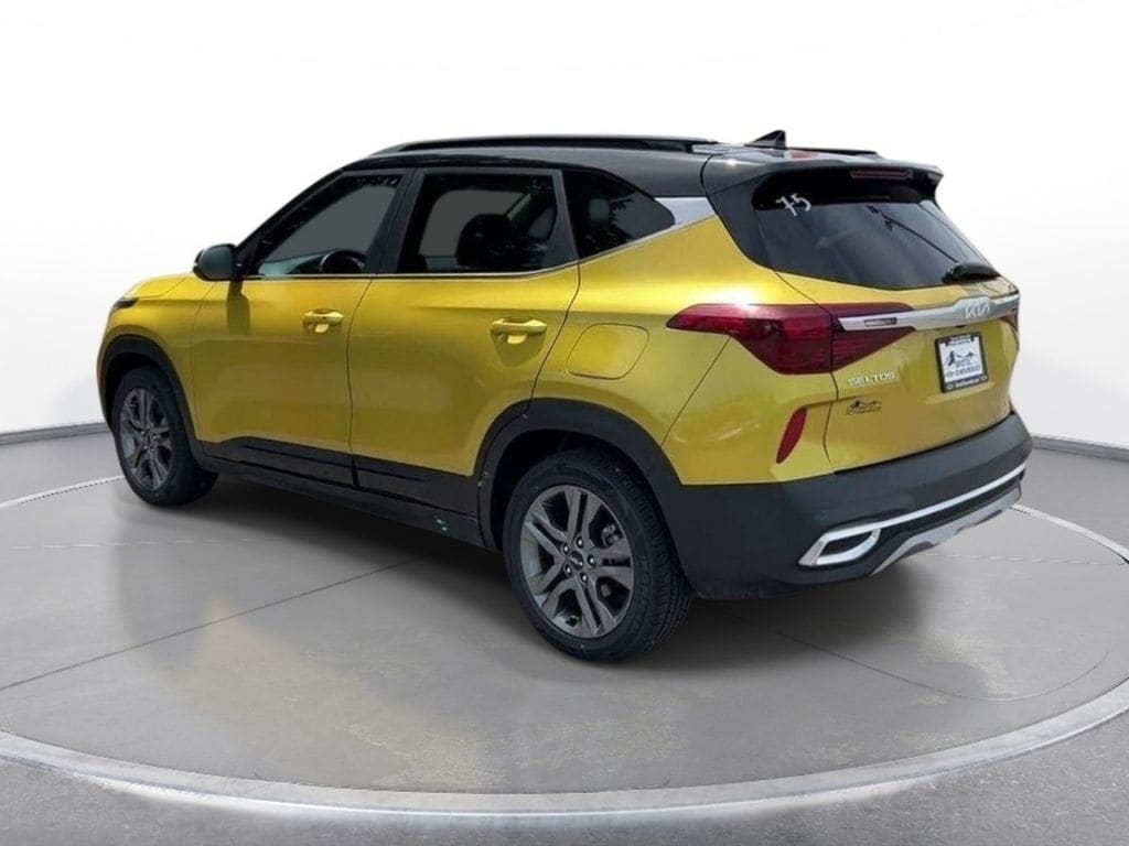 2023 Kia Seltos S - Photo 13