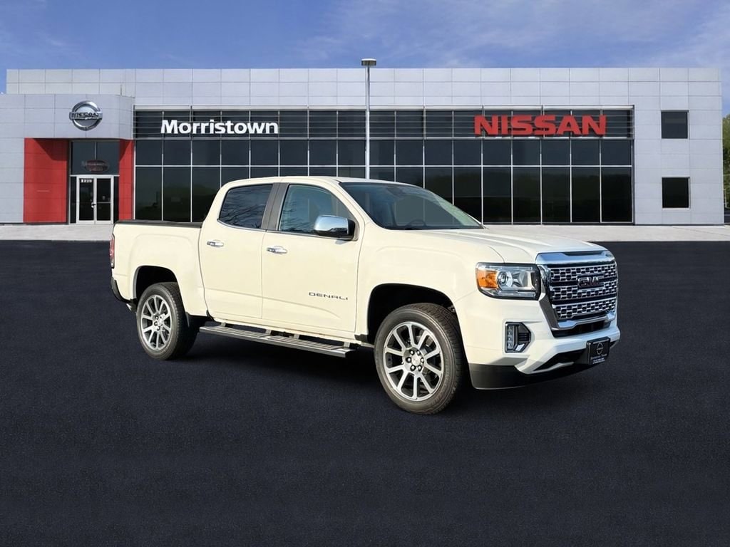 2022 GMC Canyon 2WD Denali Crew Cab Short Box's photo