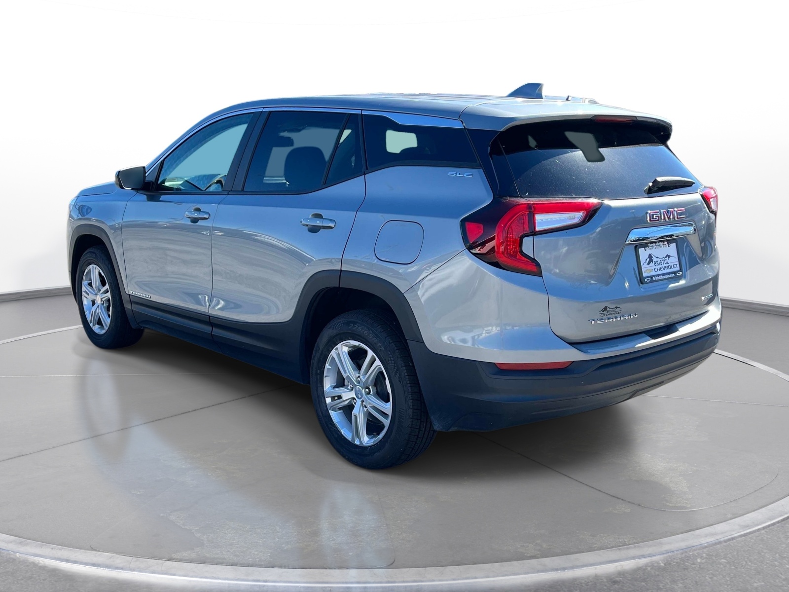 2024 GMC Terrain SLE - Photo 7