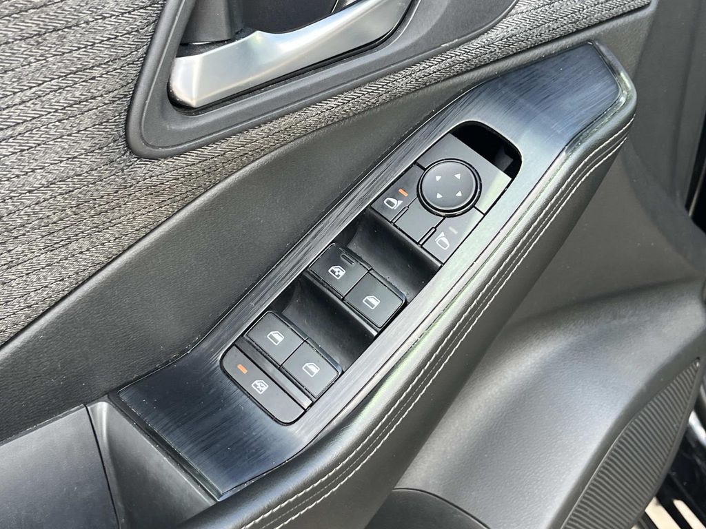 2022 Nissan Rogue SV - Photo 26
