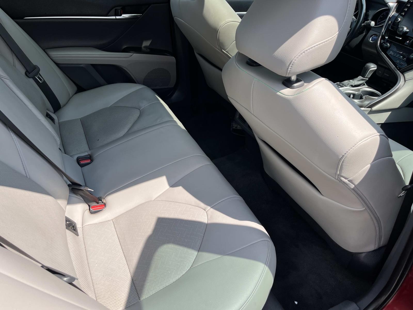 2022 Toyota Camry XLE - Photo 21