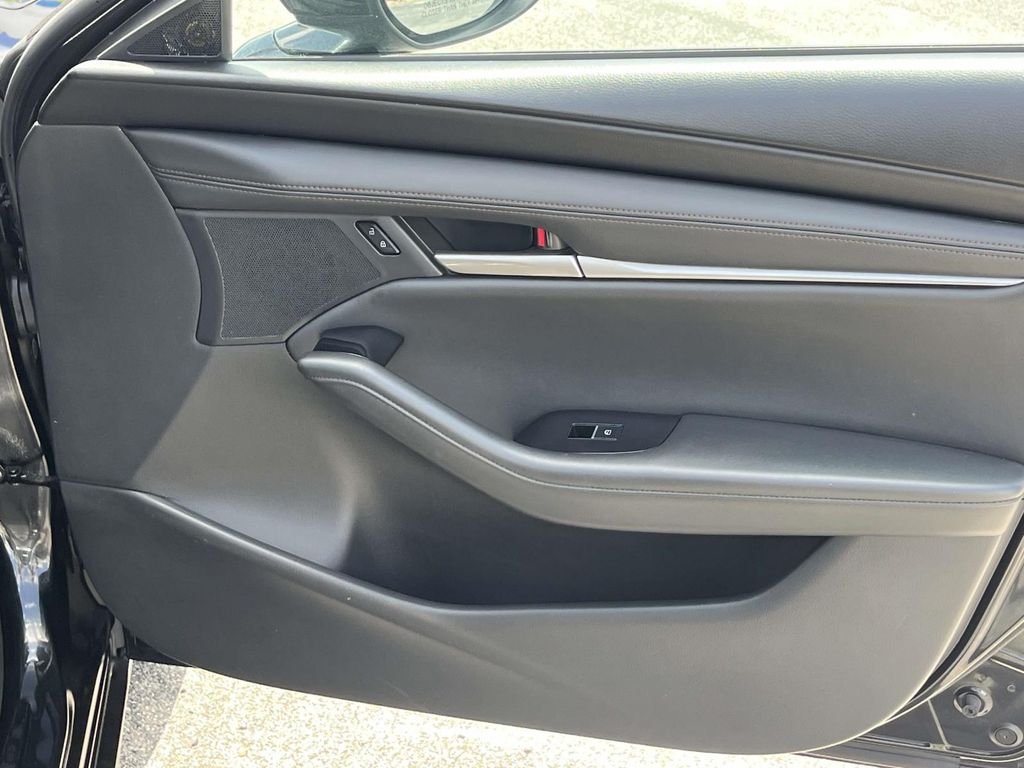 2025 Mazda Mazda3 Select Sport - Photo 21