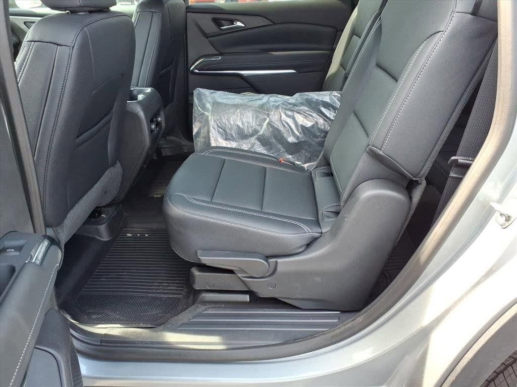 2026 Chevrolet Traverse LT - Photo 11