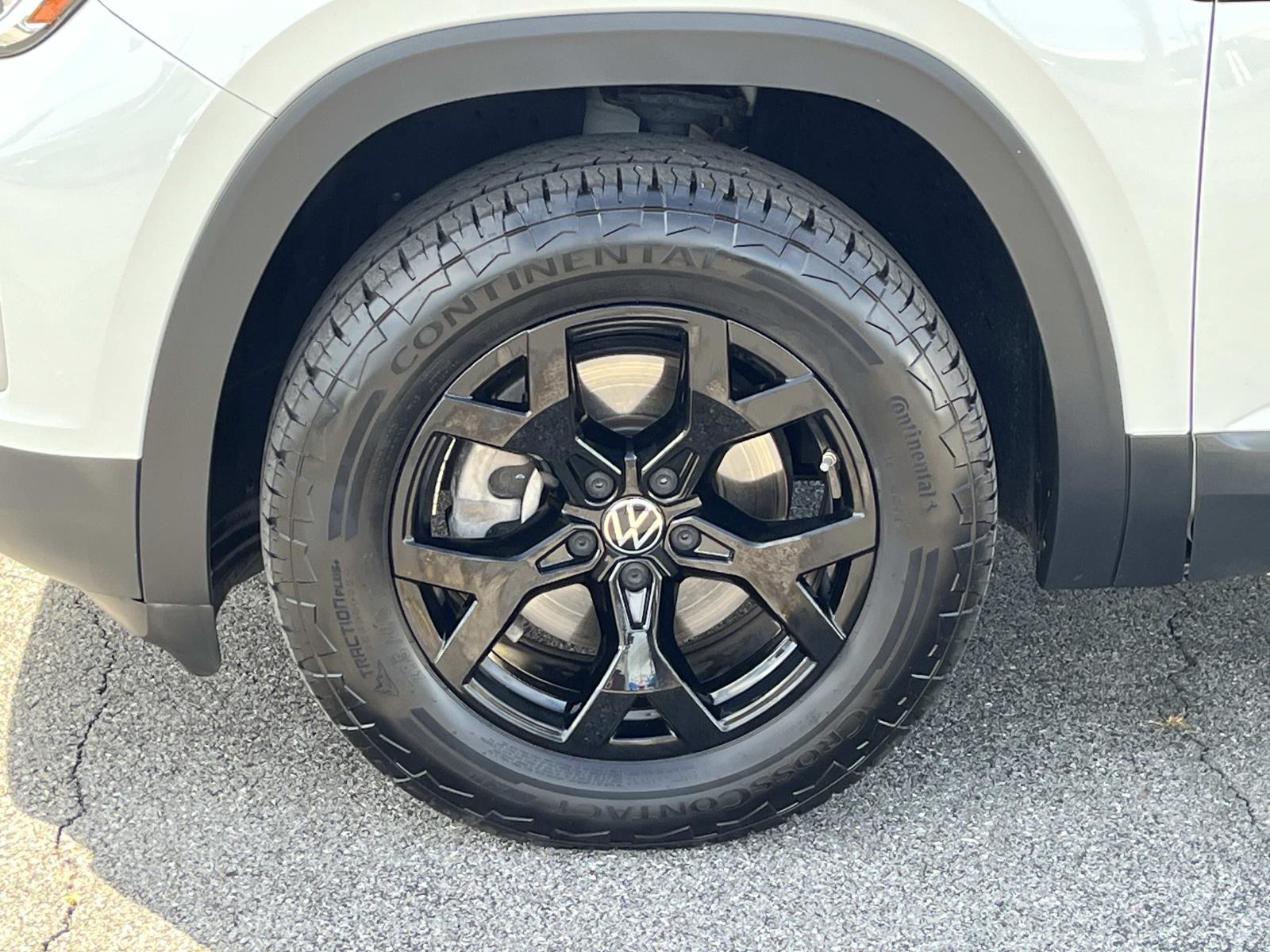 2024 Volkswagen Atlas Atlas Peak Edition - Photo 12