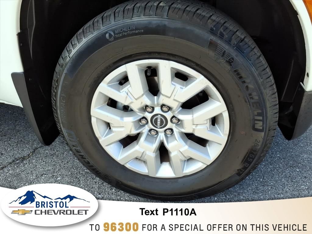 Used 2024 Nissan Frontier SV Truck Crew Cab