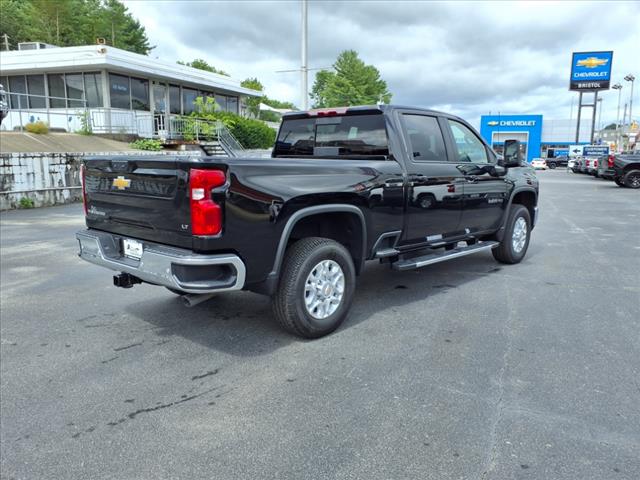 2025 Chevrolet Silverado 2500HD LT photo 2