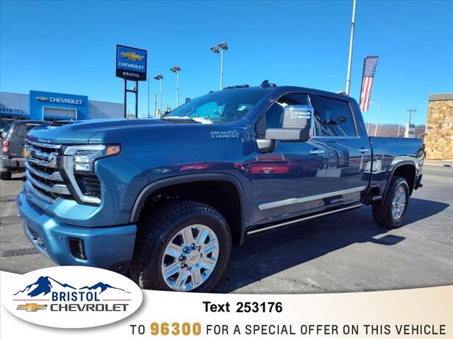 2025 Chevrolet Silverado 2500HD High Country photo 3