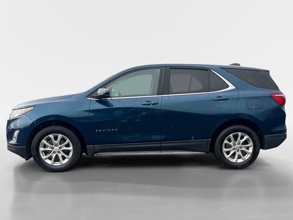 2020 Chevrolet Equinox LT photo 2
