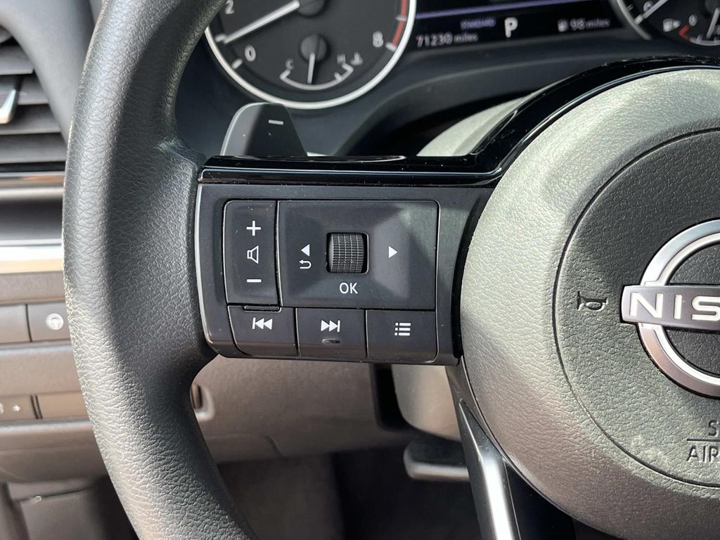 2022 Nissan Rogue SV - Photo 28