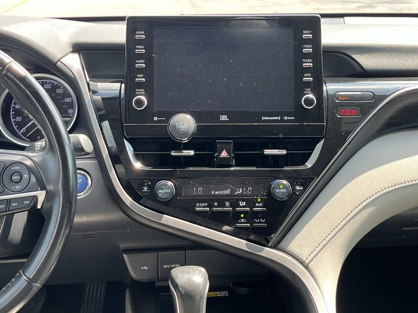 2022 Toyota Camry XLE - Photo 16
