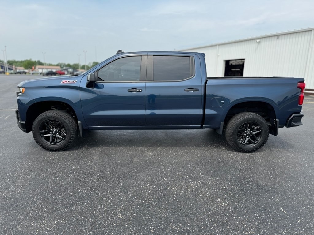 Used 2021 Chevrolet Silverado 1500 LT Trail Boss with VIN 3GCPYFEL8MG270298 for sale in Brodhead, WI