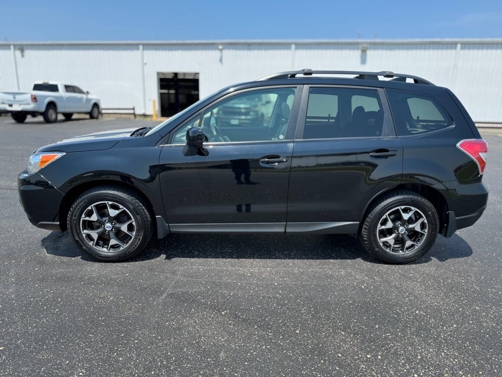 Used 2016 Subaru Forester i Premium with VIN JF2SJADC8GG404876 for sale in Brodhead, WI