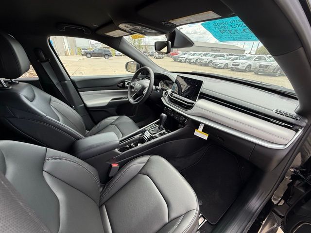 2025 Jeep Compass Limited - Photo 9