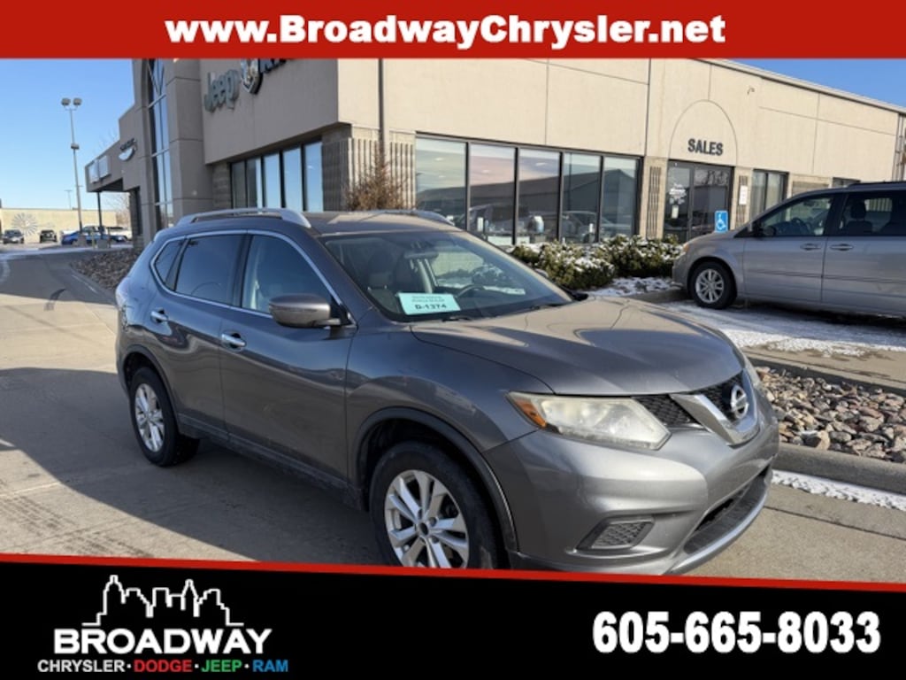Used 2016 Nissan Rogue SV SUV