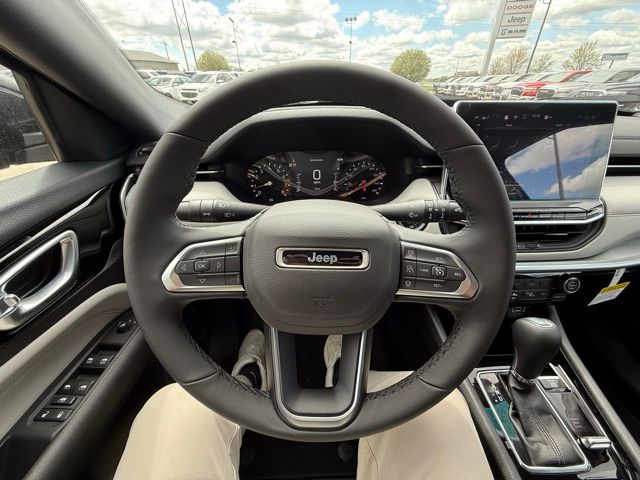 2025 Jeep Compass Limited - Photo 12