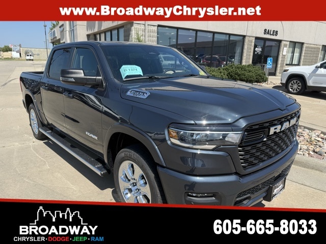 2025 Ram 1500 BIG HORN CREW CAB 4X4 5'7 BOX