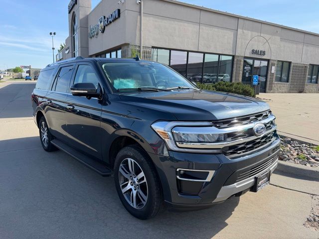 2024 Ford Expedition Limited's photo