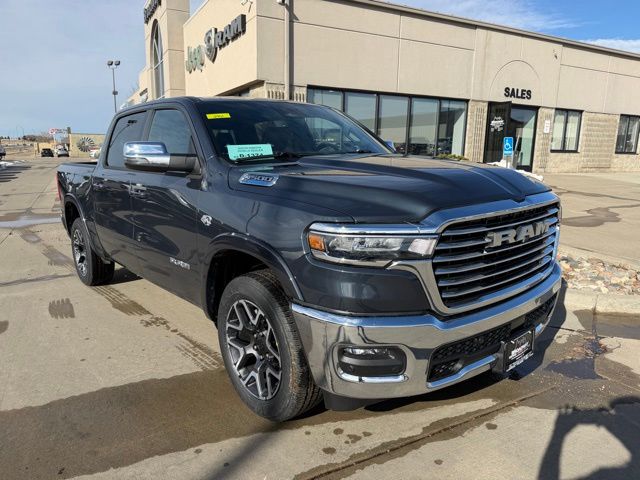 2026 RAM 1500 Laramie Crew Cab 4WD