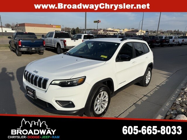2022 Jeep Cherokee Latitude Lux photo 3