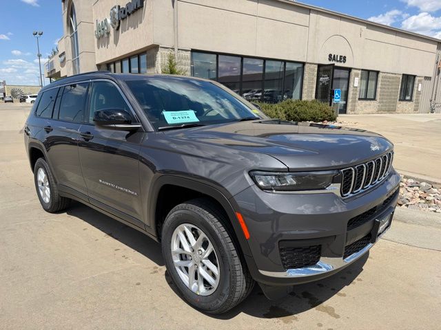 2026 Jeep Grand Cherokee L Laredo X 4x4's photo