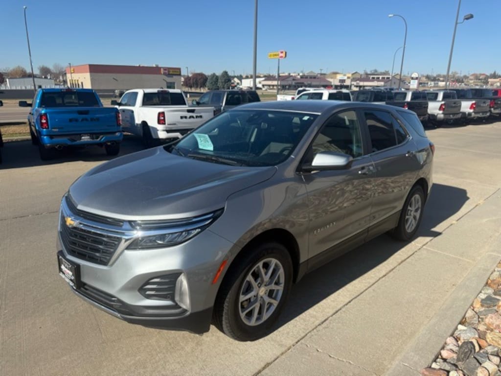 Used 2024 Chevrolet Equinox LT SUV