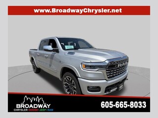 2026 Ram 1500 LIMITED CREW CAB 4X4 5'7 BOX Pickup