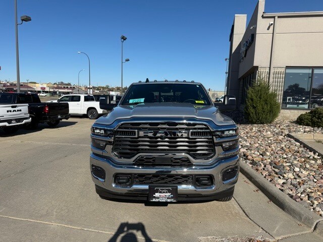 2026 Ram 3500 Tradesman photo 2