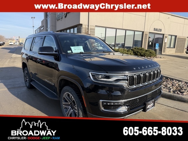 2022 Jeep Wagoneer Series III's photo