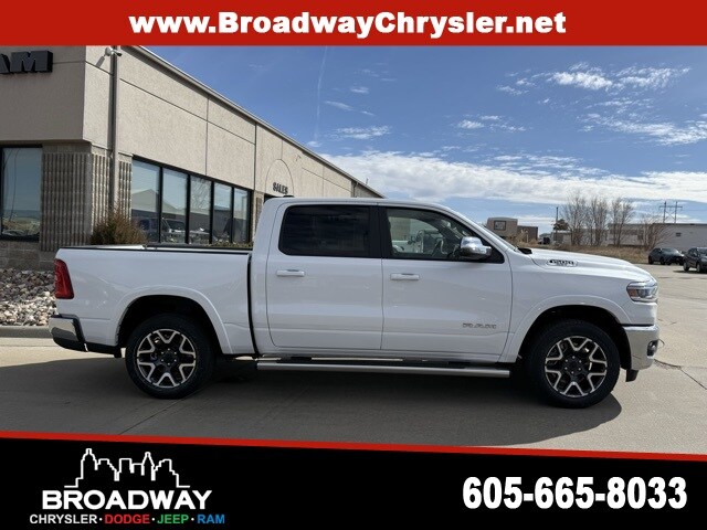 2025 Ram 1500 Laramie photo 3