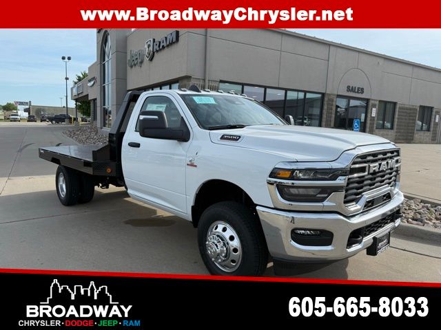 2025 RAM 3500 Chassis Tradesman Regular Cab LB DRW 4WD