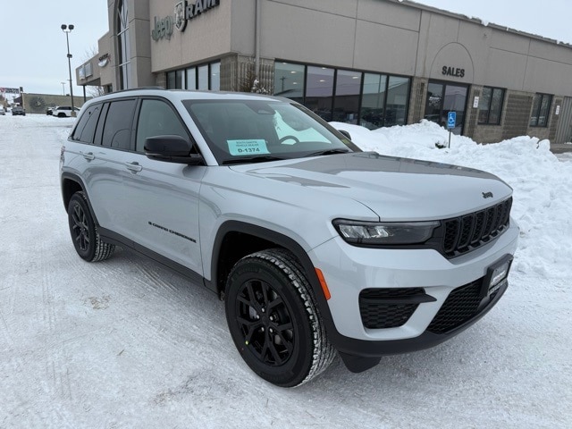 2025 Jeep Grand Cherokee Altitude's photo
